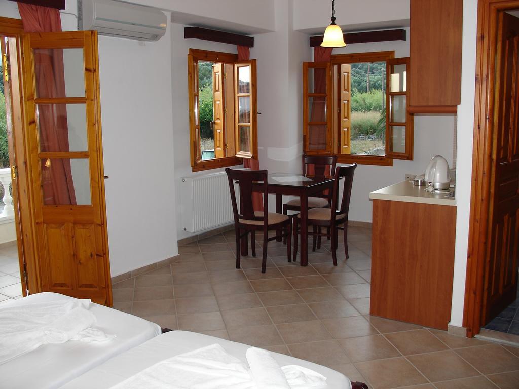 Anemos Apartments Marathókampos Buitenkant foto